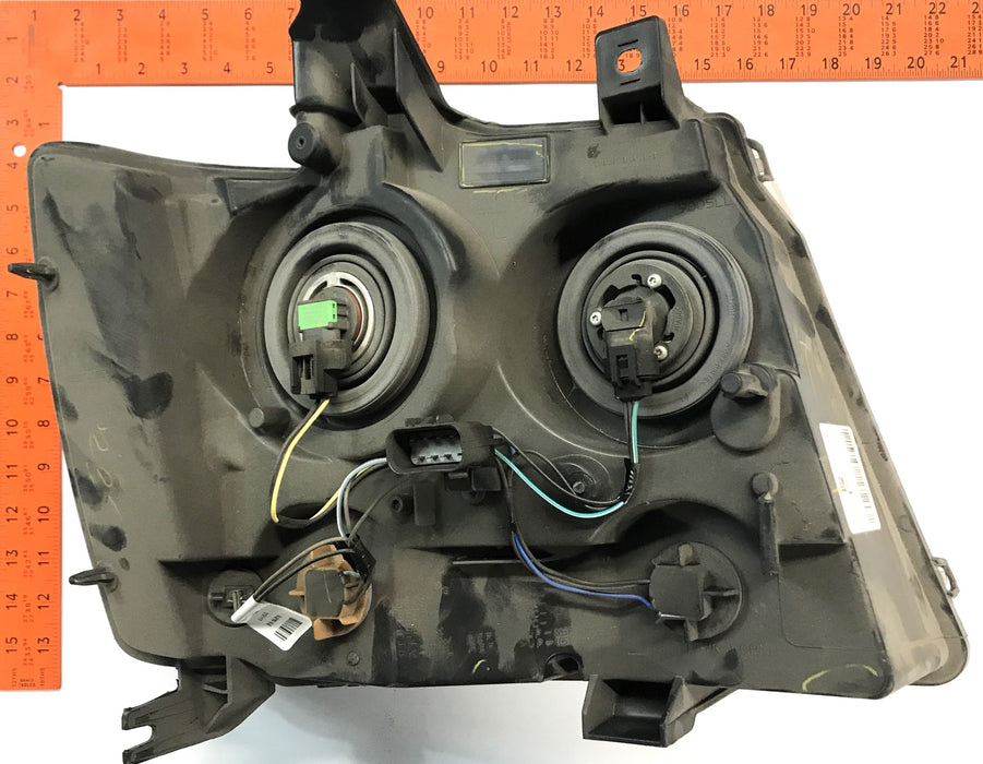 GM Head Lamp Assembly 22853025 NOS