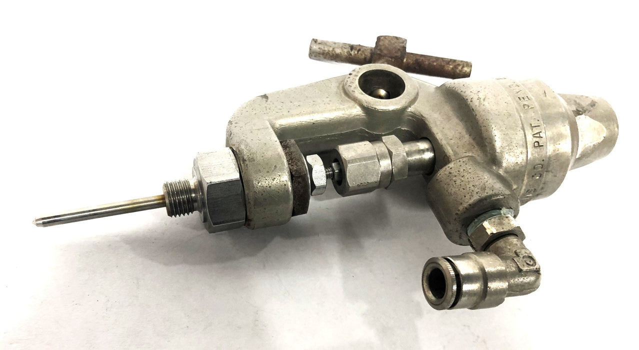 Spraying Systems Auto Jet Spray Gun With Needle And Elbow Fitting 22AUH USED