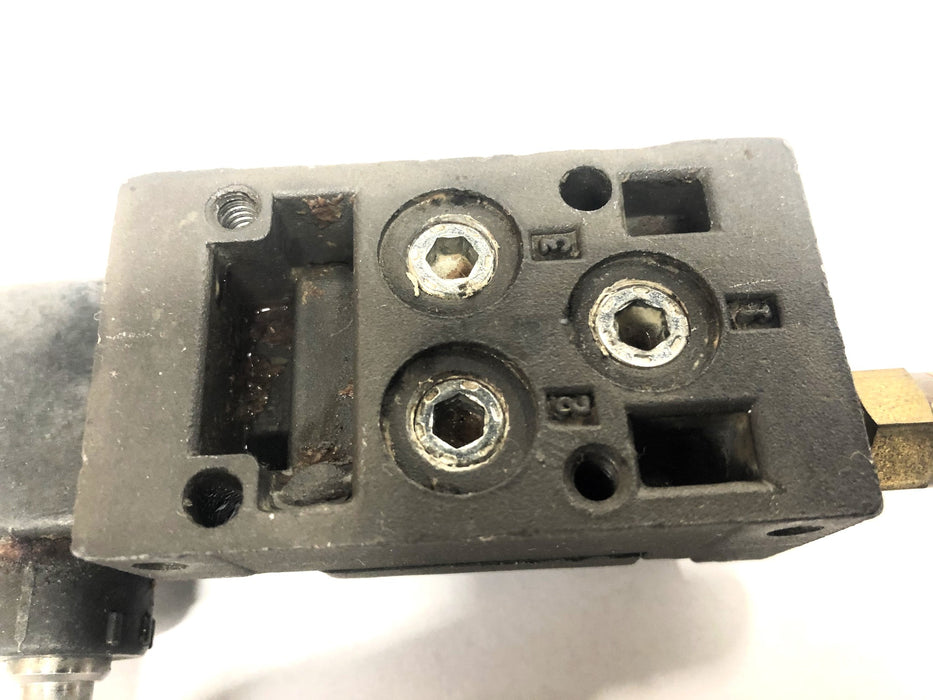 Numatics Pneumatic Limit Valve LR3-0201 USED