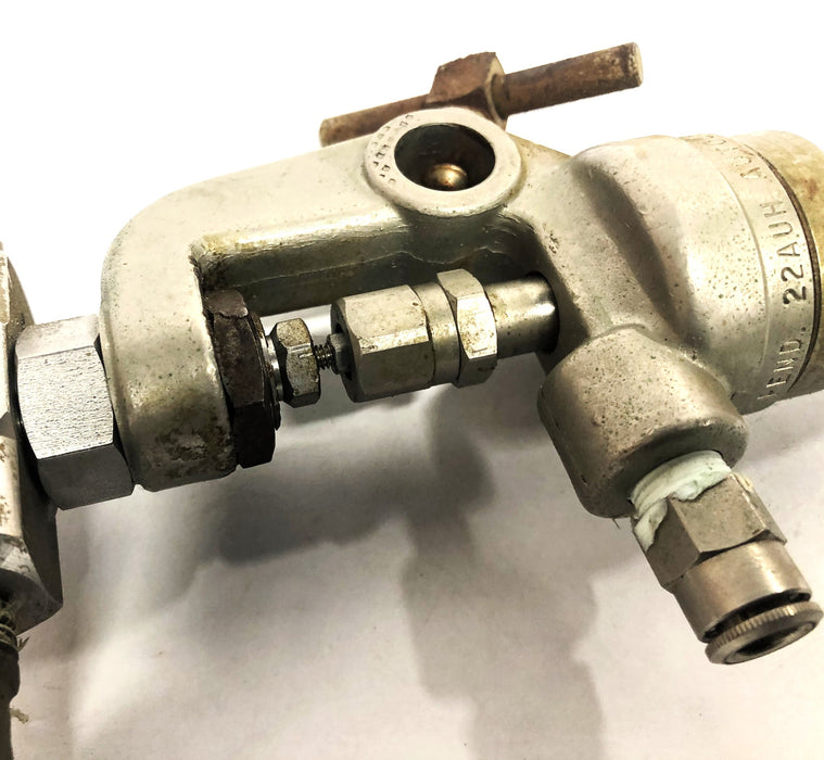 Spraying Systems Auto Jet Spray Gun With Union Tee Fitting 22AUH USED