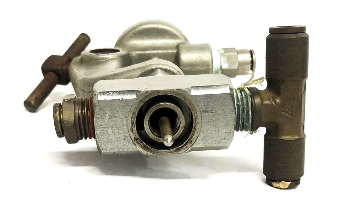 Spraying Systems Auto Jet Spray Gun With Union Tee Fitting 22AUH USED