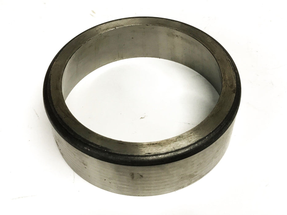 Gilliam Tapered Roller Bearing Cup 4526 [Lot of 2] NOS