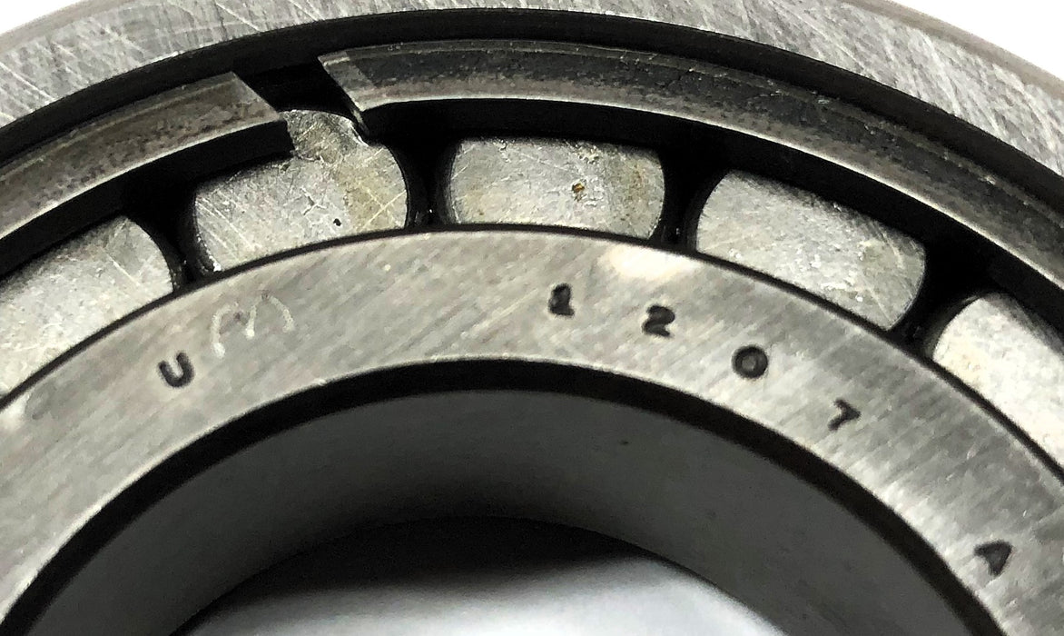 Rollway Cylindrical Roller Bearing (No Box) UM1207A/1207B NOS