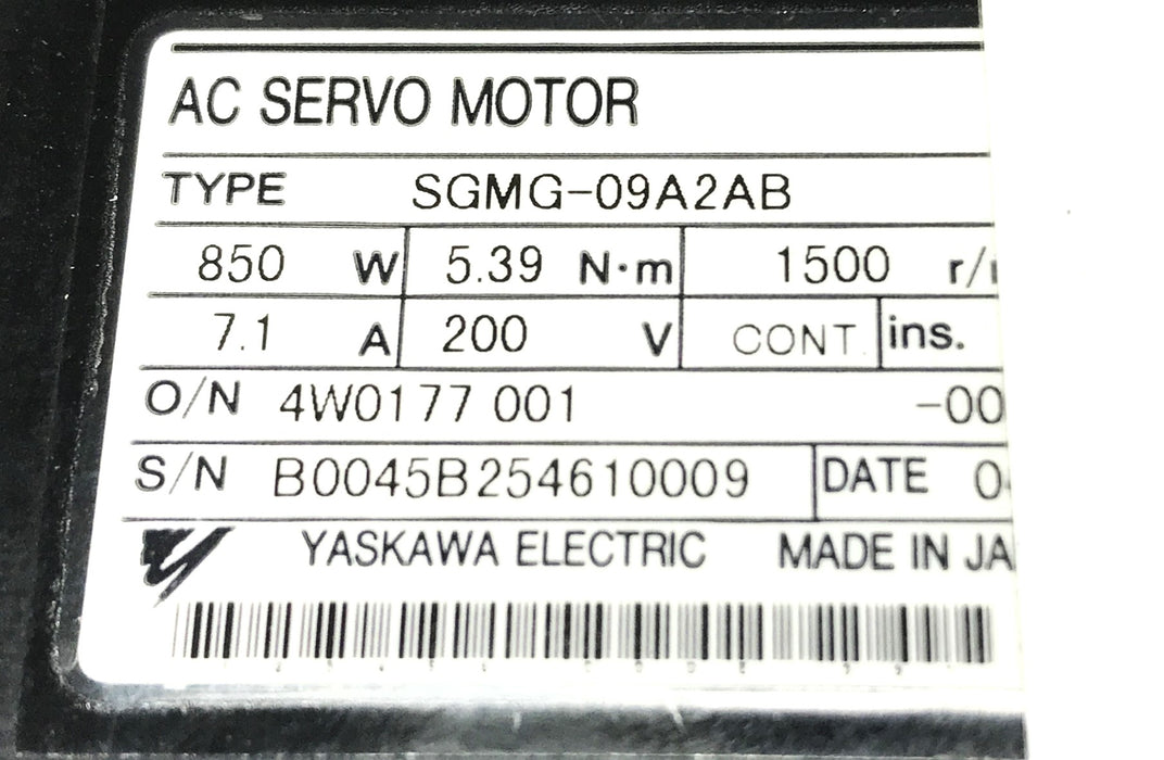 Yaskawa 200V 850W AC Servo Motor SGMG-09A2AB USED