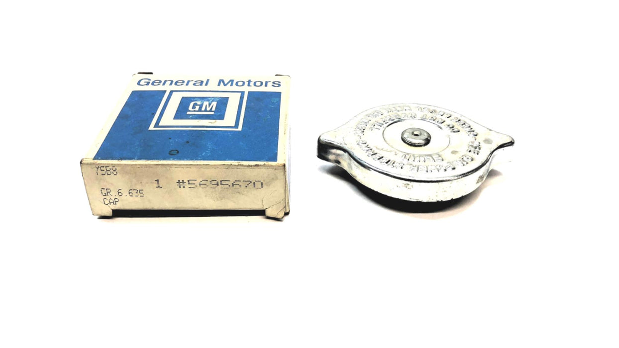 GM General Motors Power Steering Pump Cap 5695670 NOS