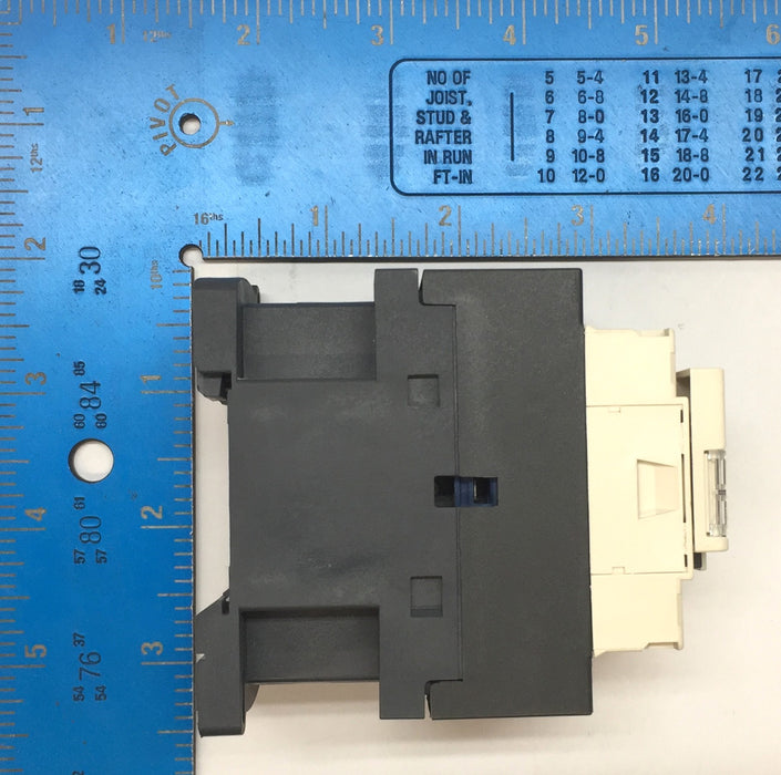 Telemecanique Schneider SquareD 120V/50/60Hz Contactor LC1D09G7 (20695) NOS