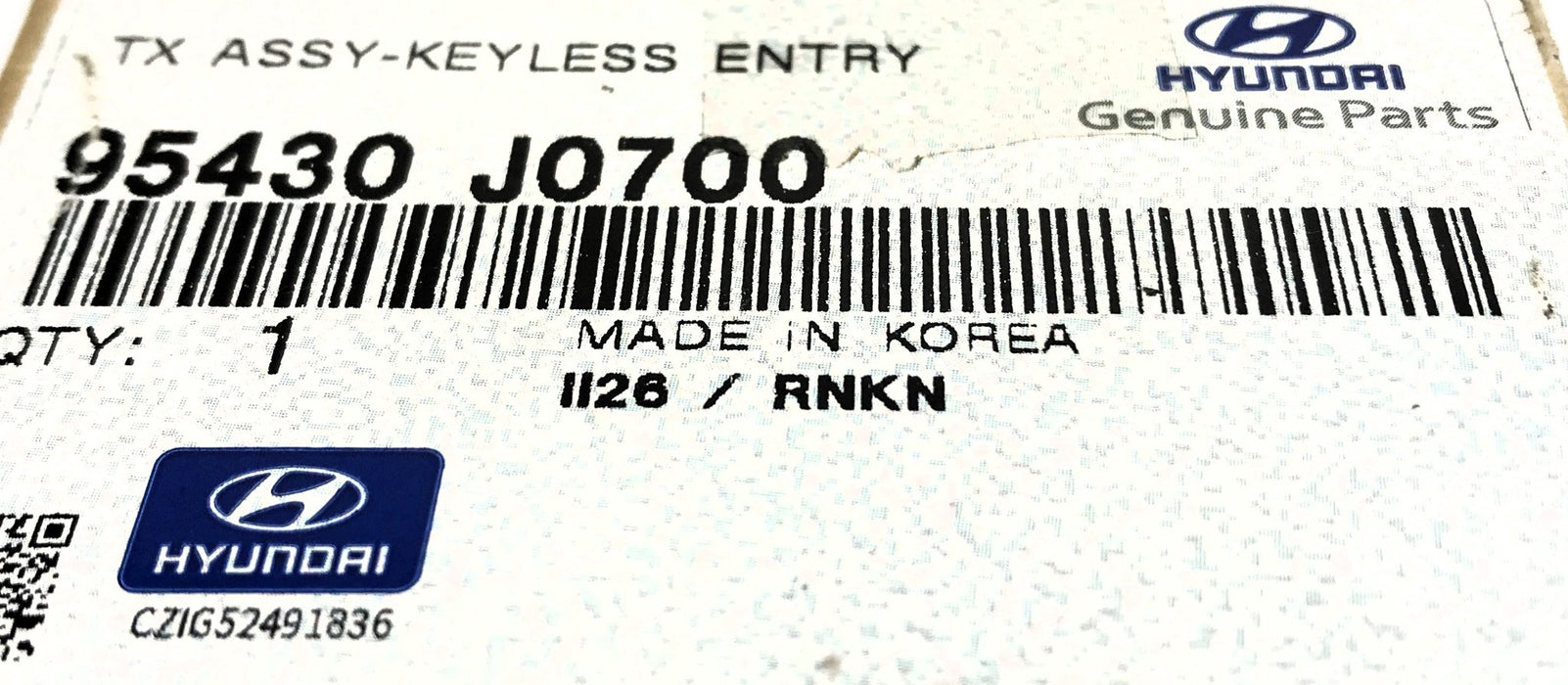 Hyundai 4 Button Keyless Entry Key Fob (N0 Key Blank) 95430-J0700 NOS
