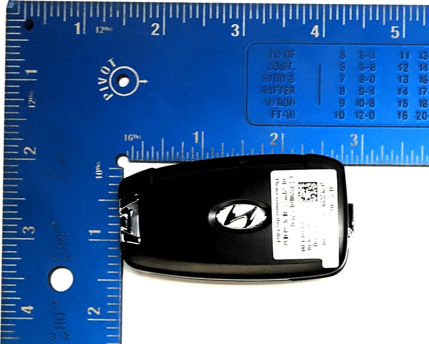 Hyundai 4 Button Keyless Entry Key Fob (N0 Key Blank) 95430-J0700 NOS