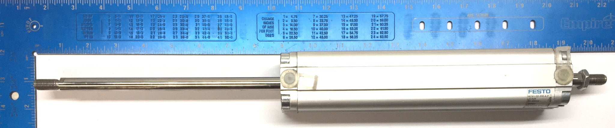Festo Compact Pneumatic Cylinder ADVU-32-200-A-PA-S26 (28169455) USED