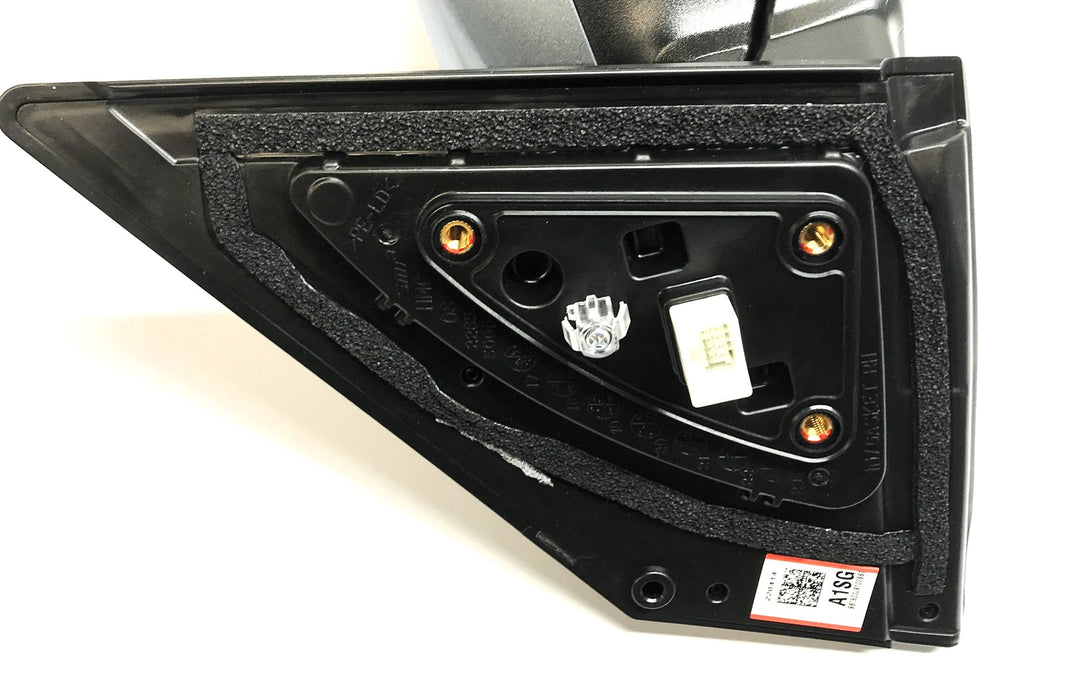 Hyundai Passenger Side Outside Mirror Assembly 87620 J9100SS7 NOS