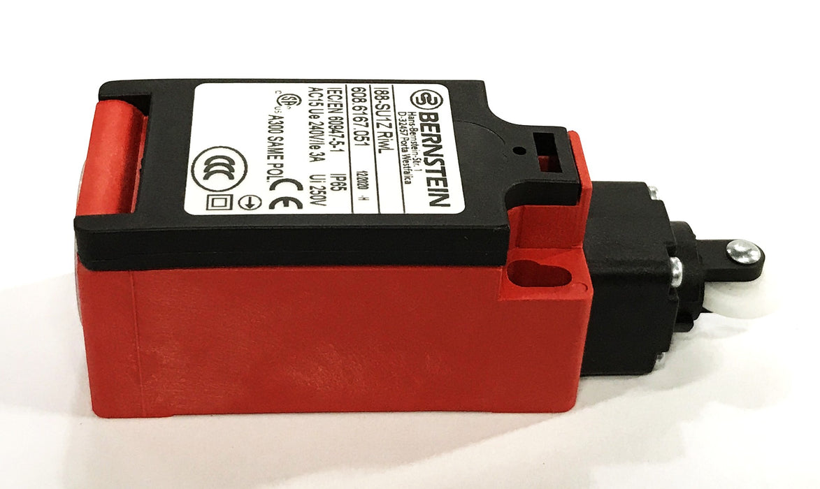 Bernstein Plastic Body Limit Switch with Roller I88-SU1Z-RIWL NOS