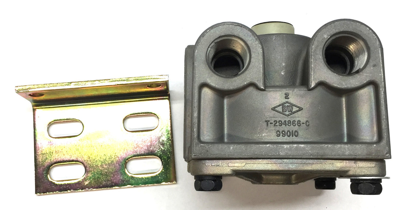 Bendix/Ford Motor Company Air Relay Valve E6HZ-2A449-B (T-294866-C) NOS