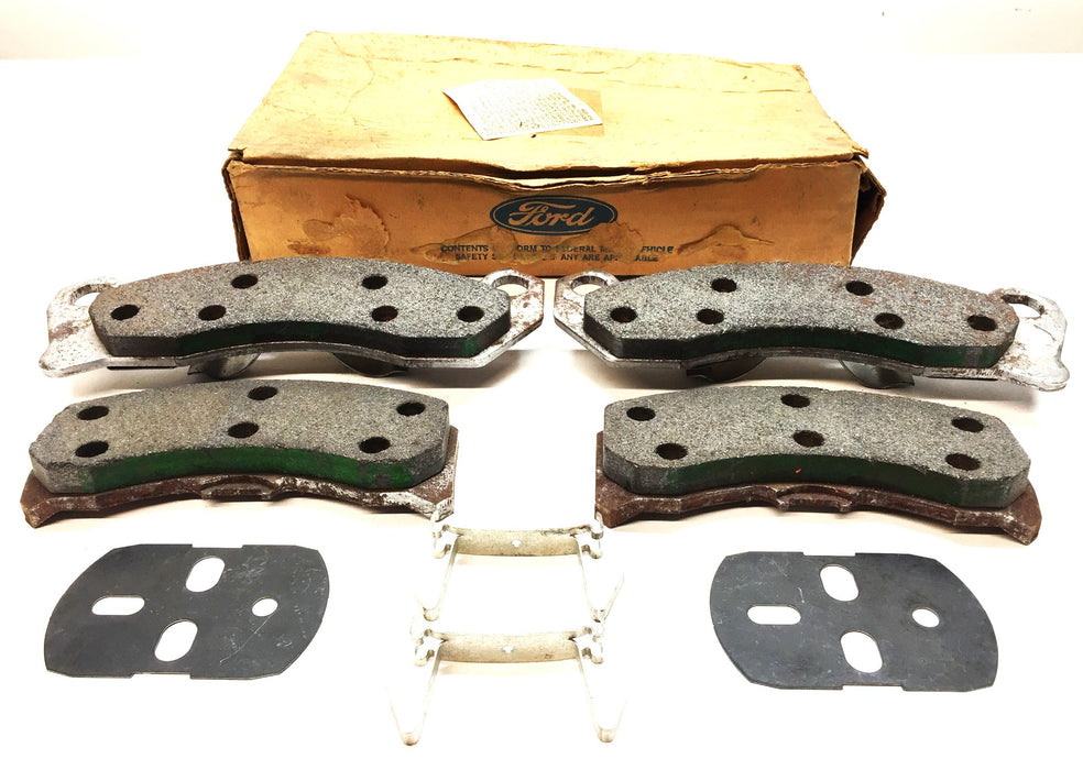 Ford Motor Company Front Disc Brake Pad Set F0AZ-2001-A NOS