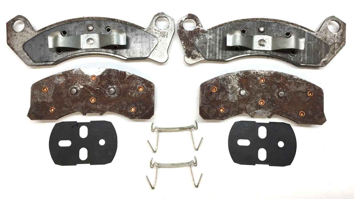 Ford Motor Company Front Disc Brake Pad Set F0AZ-2001-A NOS
