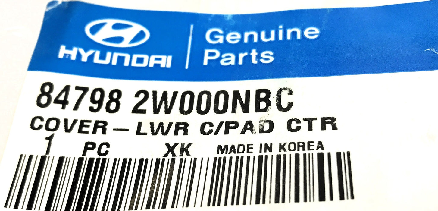 Hyundai Center Bezel Cover 84798 2W000NBC NOS