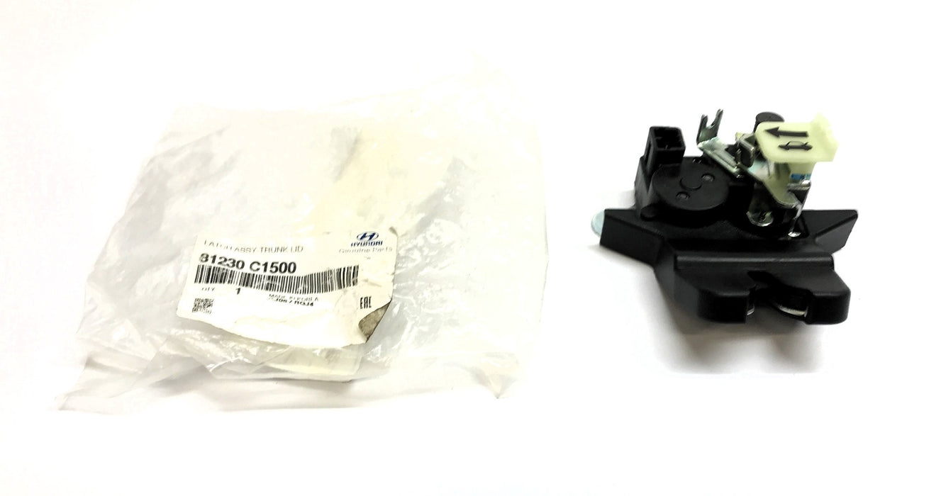 Hyundai Trunk Lid Latch Assembly 81230 C1500 NOS