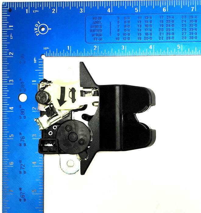 Hyundai Trunk Lid Latch Assembly 81230 C1500 NOS