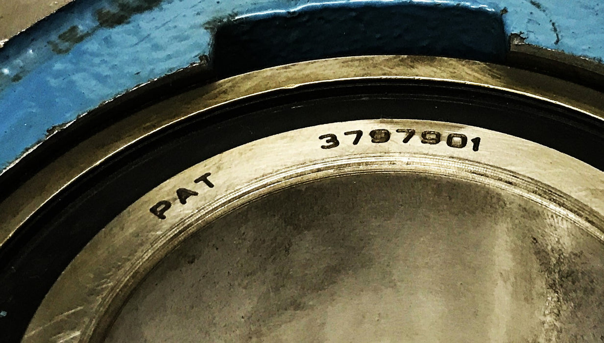 McGill F4-11 Flange Mount Bearing MB25-2-3/16 (3797901) NOS