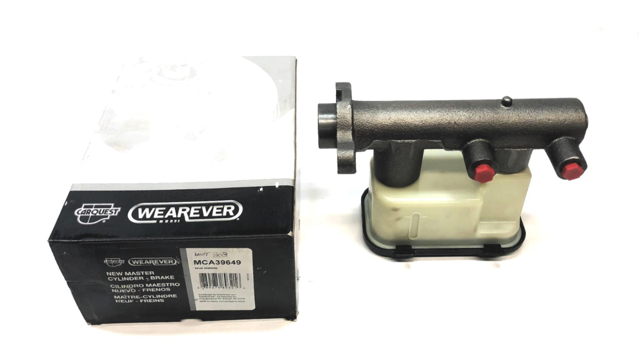 Carquest Wearever Brake Master Cylinder MCA39649 NOS