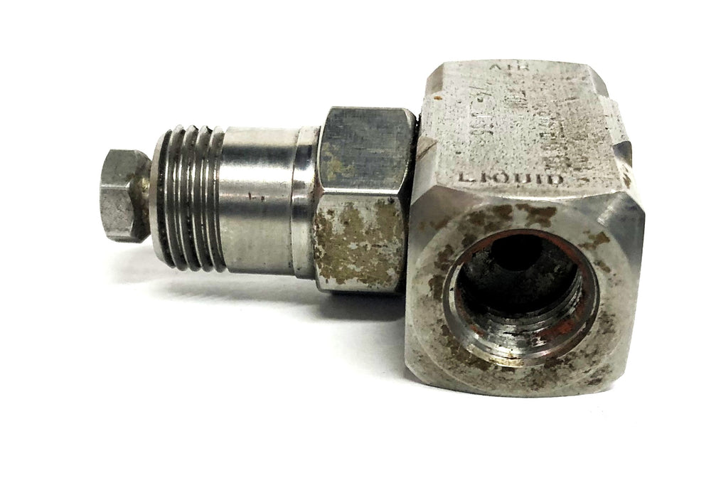 Spraying Systems Air Atom Pneumatic Accessory With Nozzle Fitting 1/4-JSS USED