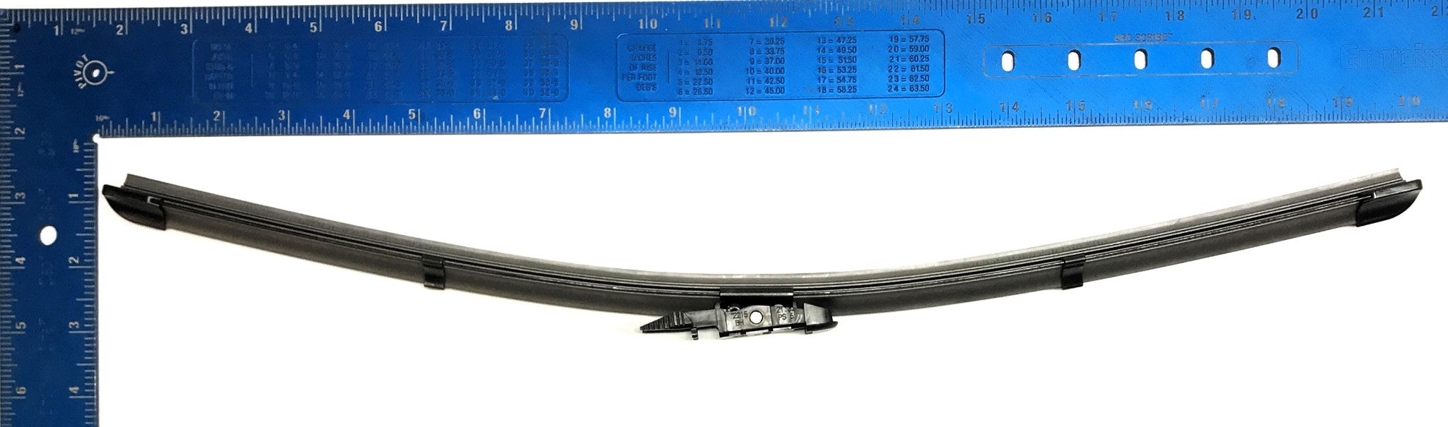 Hyundai Passenger Side Wiper Blade 98360 3M000 (983603M000) NOS