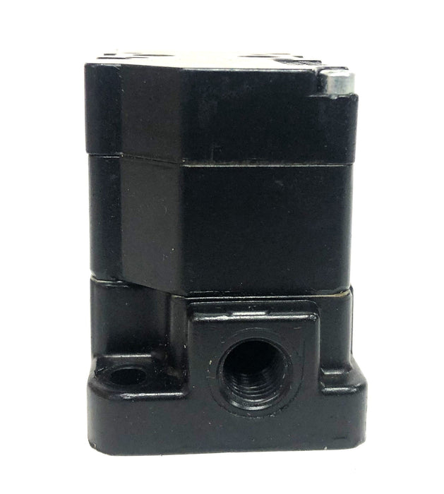 ARO Fluid Power 4-Way Directional Control Valve H212BD NOS