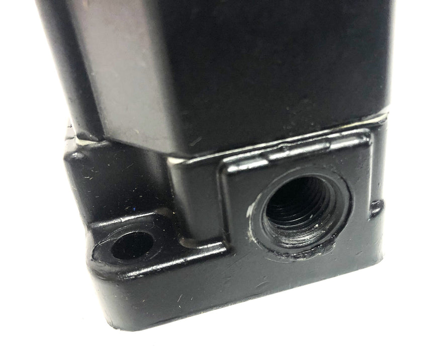 ARO Fluid Power 4-Way Directional Control Valve H212BD NOS