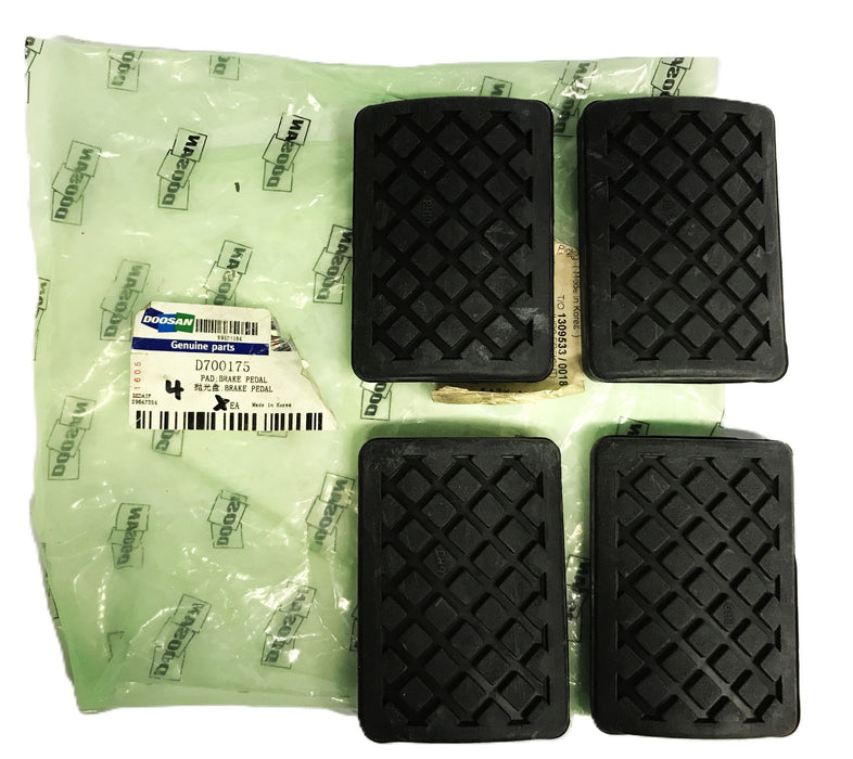 Doosan/Daewoo Forklift Brake Pedal Pad D700175 [Lot of 4] NOS