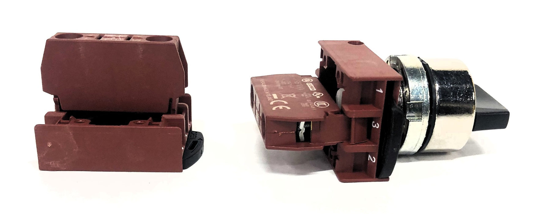 Vynckier 2mm 3 Position Keyed Non-Illuminated Selector Switch P9CSMZ0NN11N0 NOS