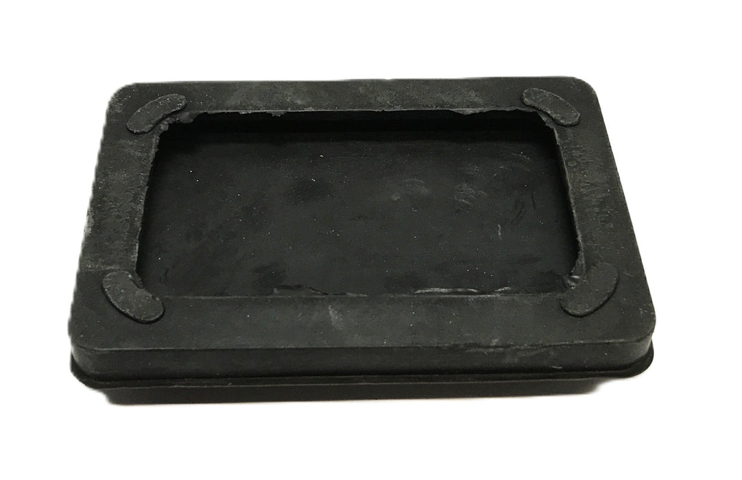 Doosan/Daewoo Forklift Brake Pedal Pad D700175 [Lot of 4] NOS