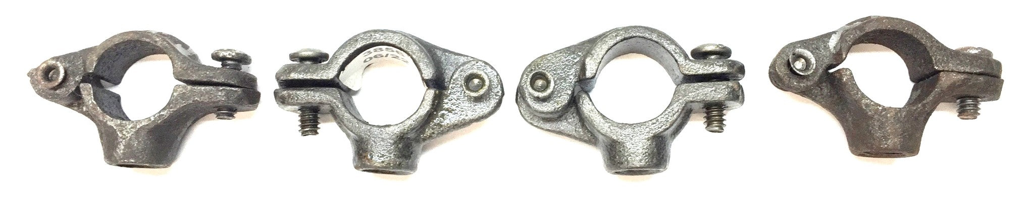 Unbranded 3/8" Split-Ring Pipe Hanger [Lot of 4] NOS