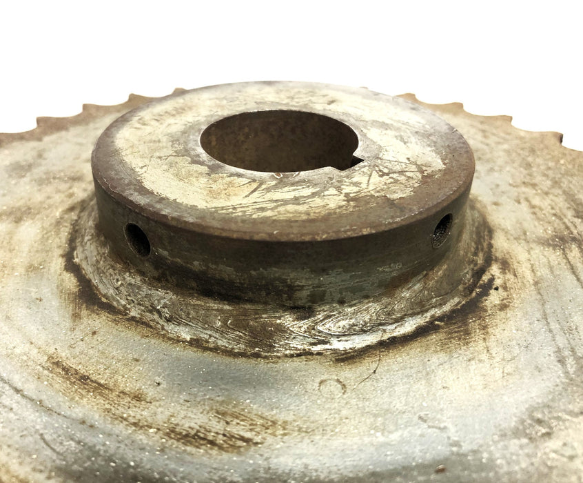 Union Gear 36 Tooth 1.26IN 0.27IN Keyway Bore Roller Chain Sprocket SS-236 USED