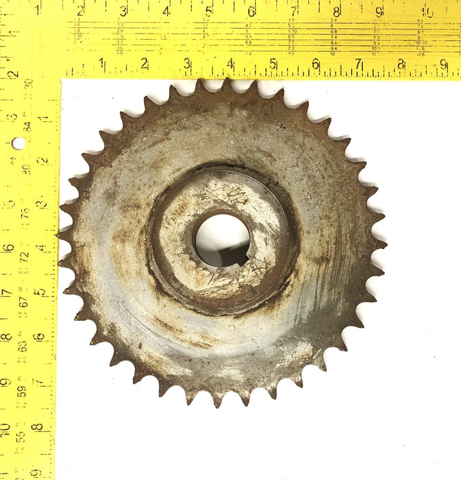 Union Gear 36 Tooth 1.26IN 0.27IN Keyway Bore Roller Chain Sprocket SS-236 USED