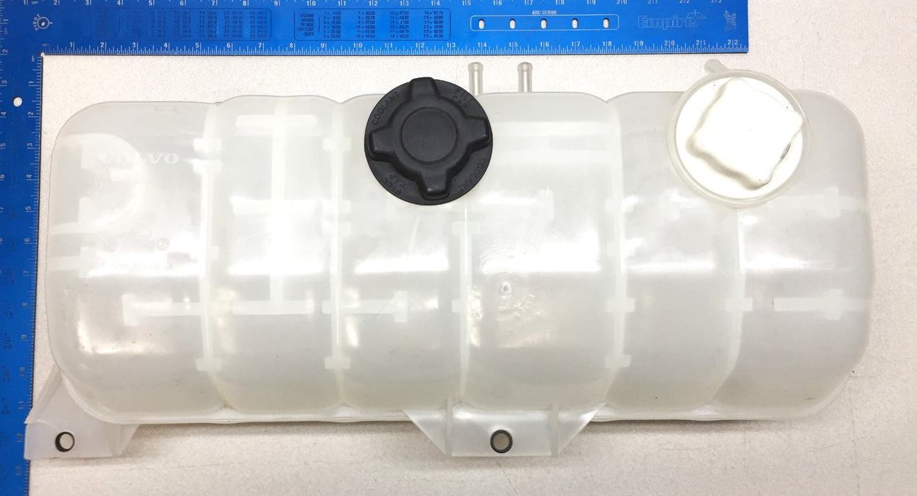 Volvo Coolant Expansion Tank Reservoir 1674916 NOS