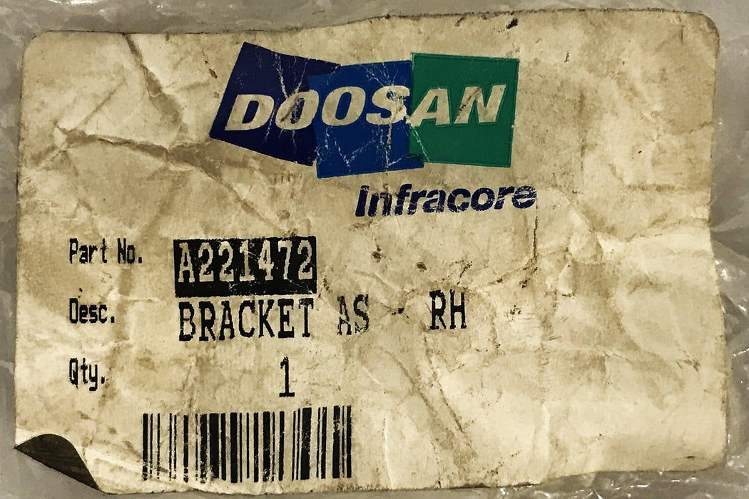 Doosan Forklift RH Bracket A221472 NOS