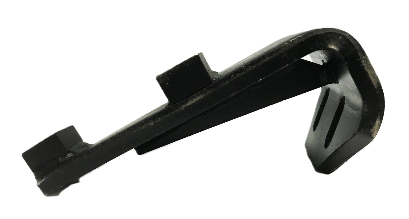 Doosan Forklift RH Bracket A221472 NOS