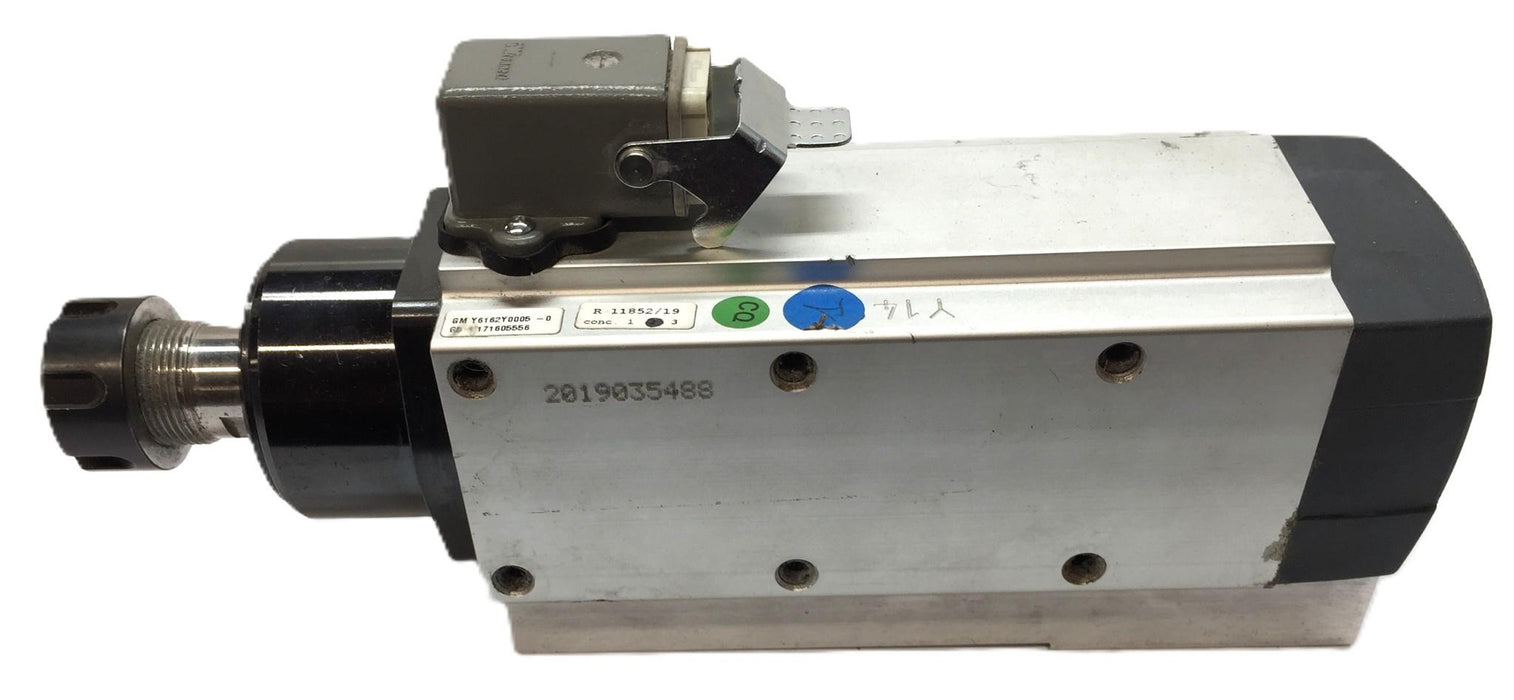 Unbranded Servo Motor with 6-Pin Connector Y6162Y0005 USED