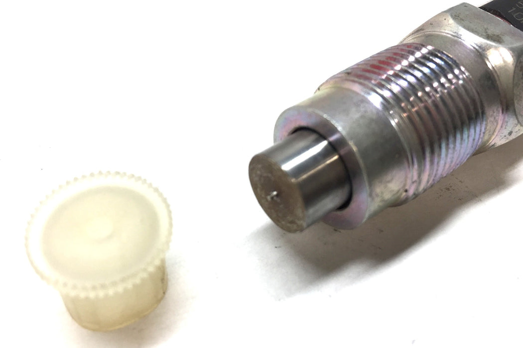 Daihatsu Fuel Injector 5170-10N NOS