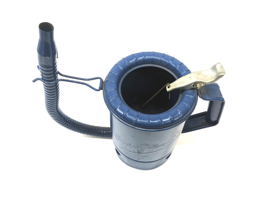 Swingspout 2 Quart Flexible Nozzle Oil Can NOS