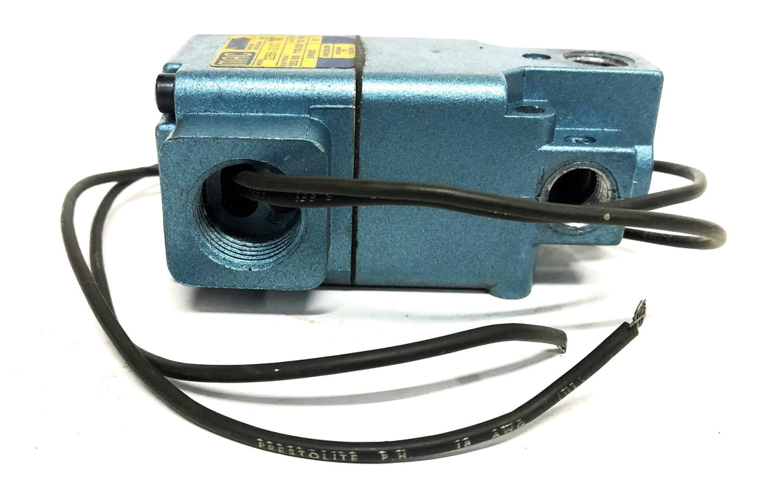 MAC 150PSI 24VDC Directional Solenoid Valve 225B-111C NOS