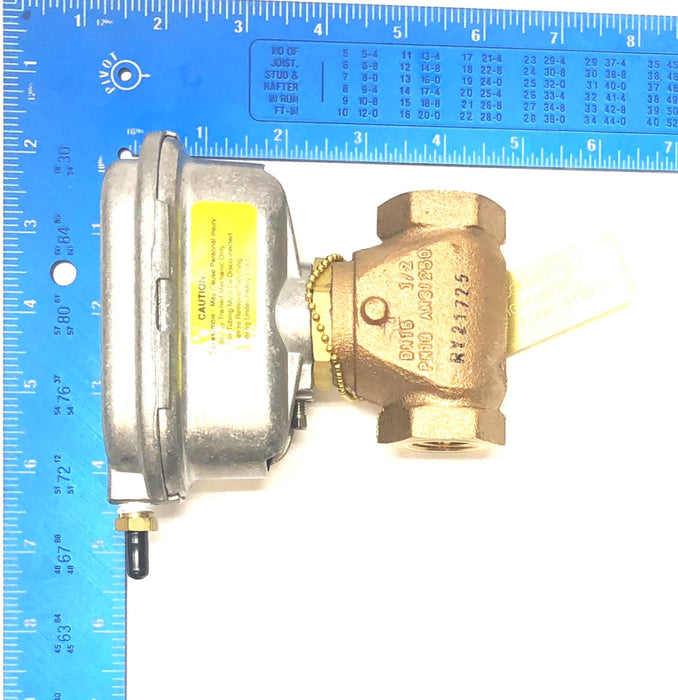 Johnson Controls 1/2" NPT Bronze Pneumatic Valve VG7241GS+3801B NOS