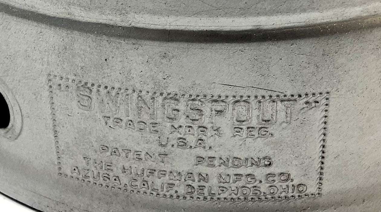 Swingspout 2 Gallon Oil Can NOS
