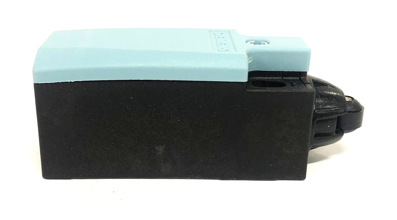 Siemens Roller Plunger Switch 3SE5232-0BD03 NOS