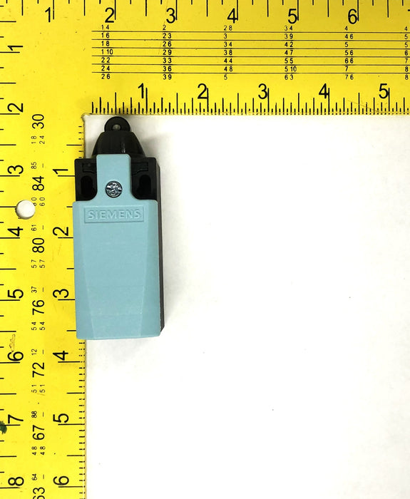 Siemens Roller Plunger Switch 3SE5232-0BD03 NOS