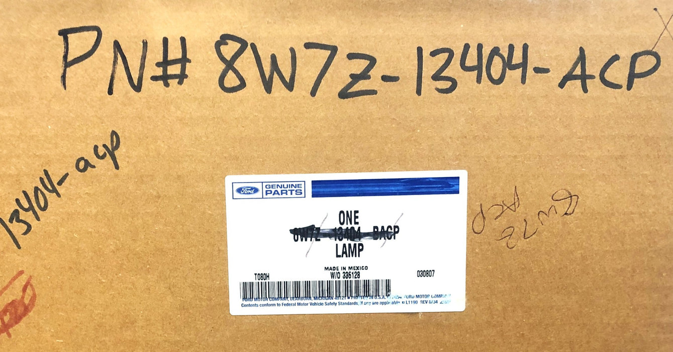 Ford Lamp Assembly 8W7Z-13404-ACP NOS