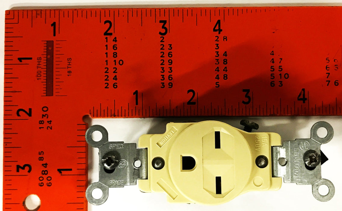 Leviton Ivory Straight Blade Single Outlet Receptacle 5089-I [Box of 8] NOS