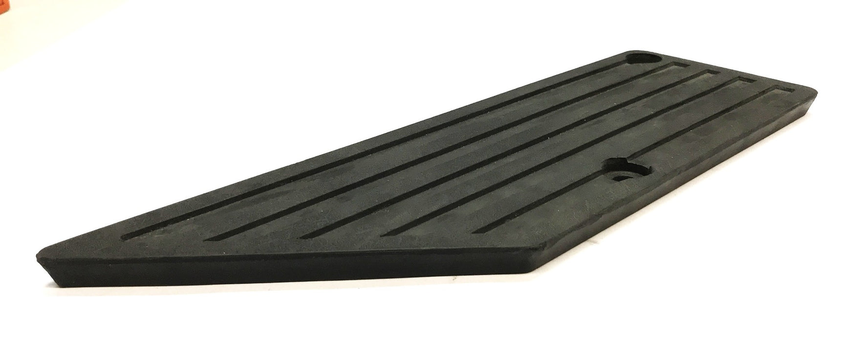 Doosan Daewoo Forklift LH Rubber Step A221556 NOS