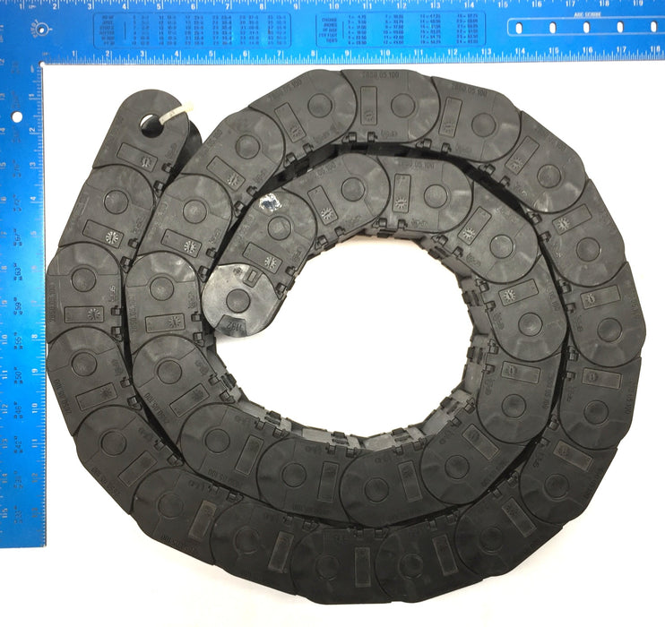 Igus Black Flexible Slot Cable Chain 2650-05-100 USED