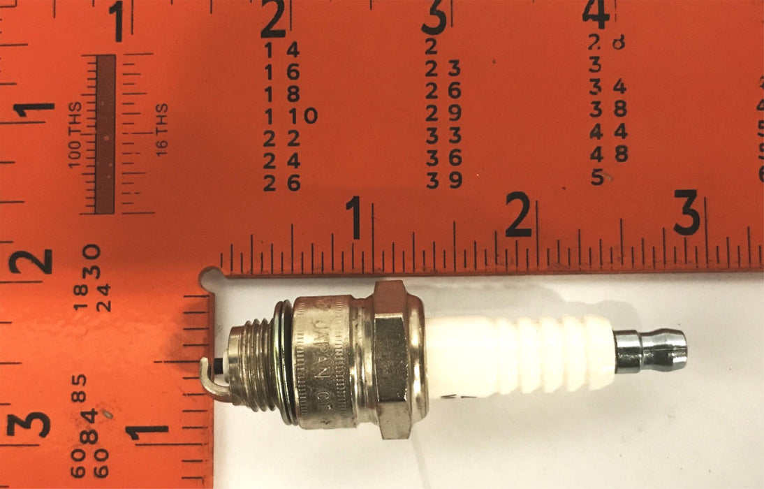 Denso Spark Plugs W16PR-U-3037 [Lot of 10] NOS