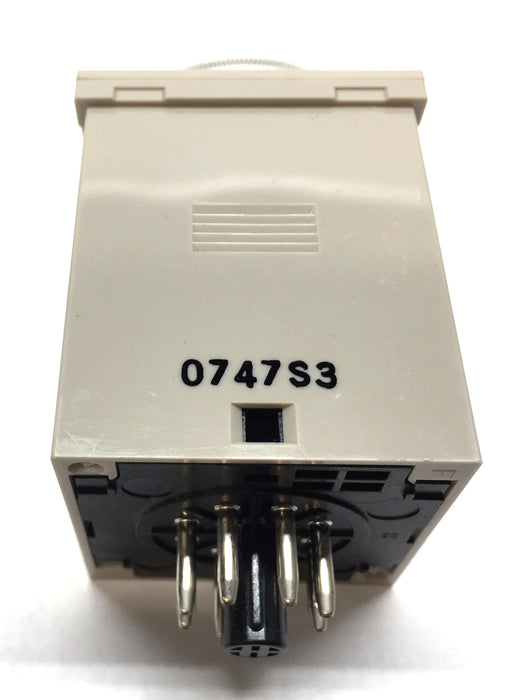 Omron 100-240VAC Solid State Timer H3CR-AB NOS